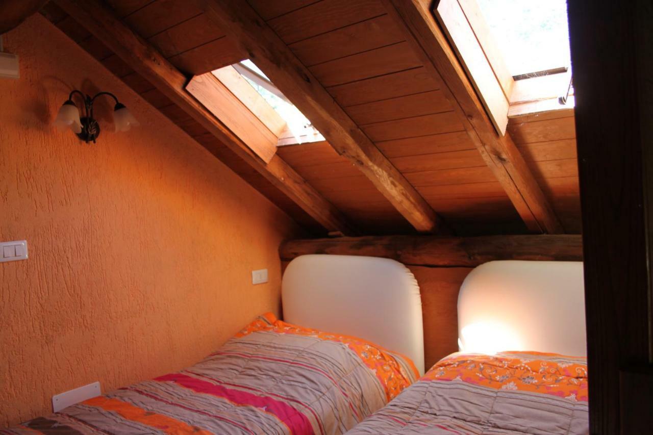 Le Murazze Holiday Houses Ponzone Exteriör bild